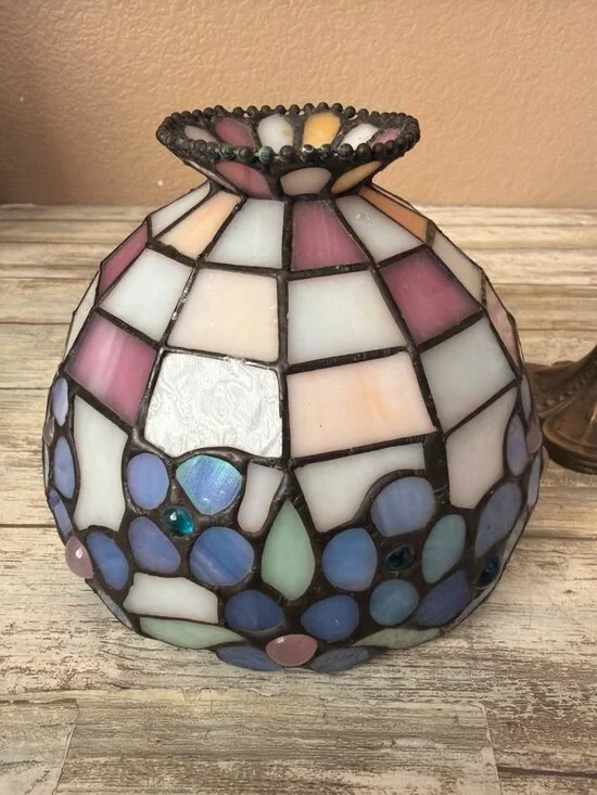 Vintage PartyLite Hydrangea Tiffany-Style Stained Glass Tealight Candleholder - Picture 4 of 16